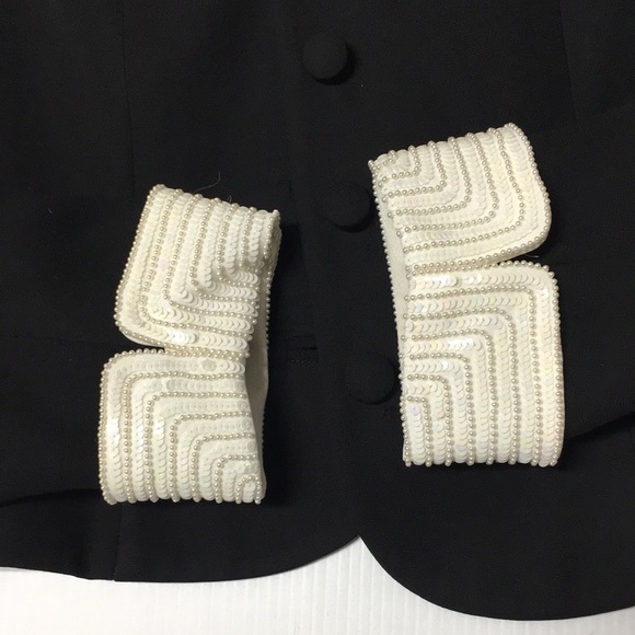 Albert Nipon 6 - Picture 13 of 15